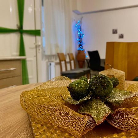 Σουρεαλ Διαμερισμα Δίπλα Στην Πόλη Του Ναυπλίου Apartman Návplio Kültér fotó